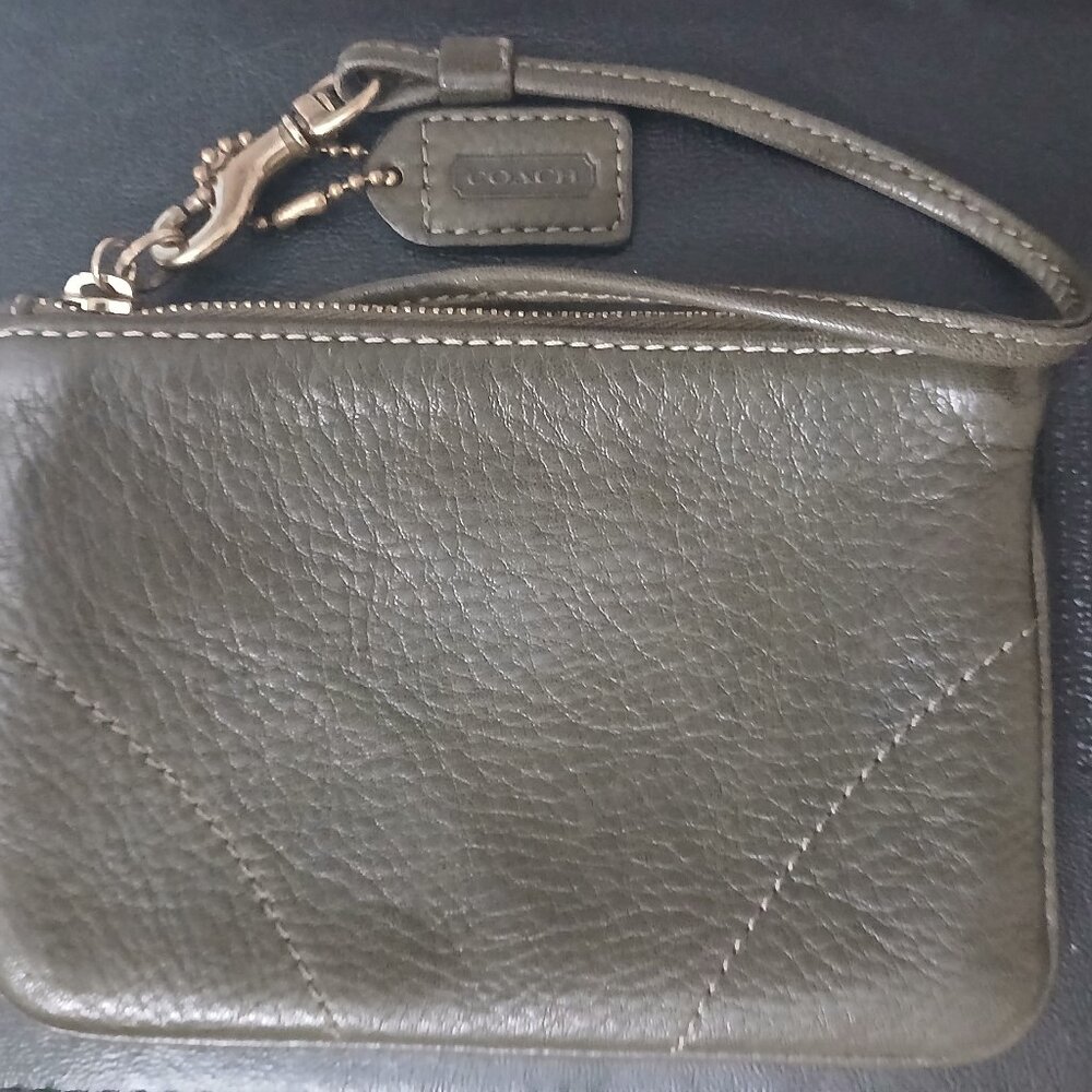 Coach small green leather bag Vintage